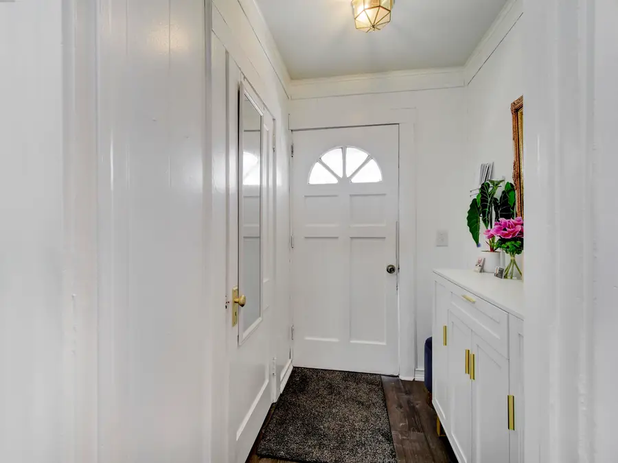 176 FOREST ST, Kearny, NJ 07032-3416 - #3