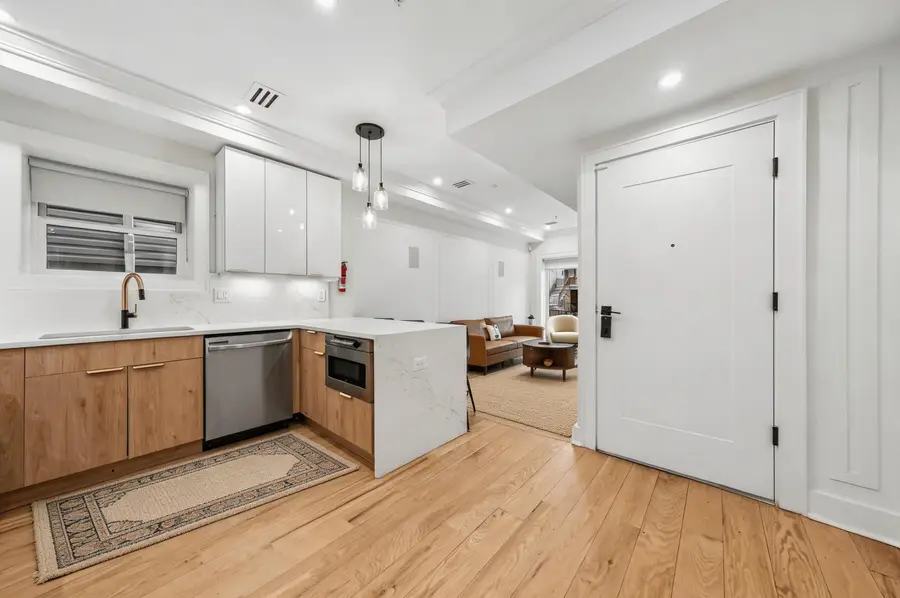 183 ZABRISKIE ST #1, Jersey City, NJ 07307-1111 - #3