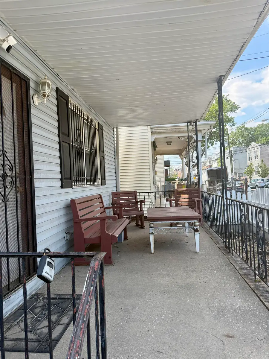 135 FULTON AVE, Jersey City, NJ 07305 - #2