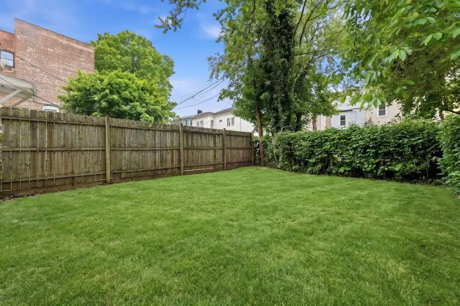 31 LEXINGTON AVE, Jersey City, NJ 07304 - #2
