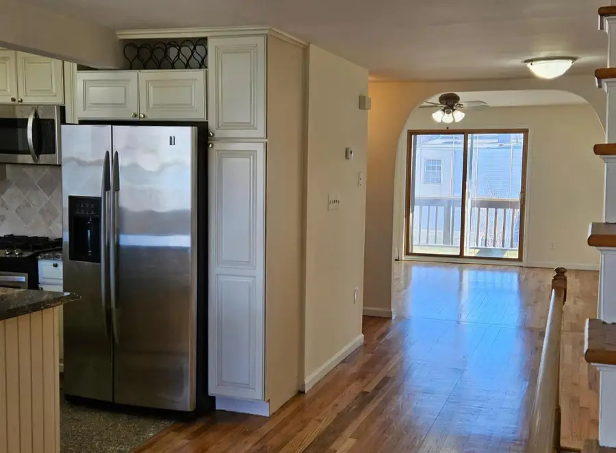 84 LAIDLAW AVE, Jersey City, NJ 07306 - #3