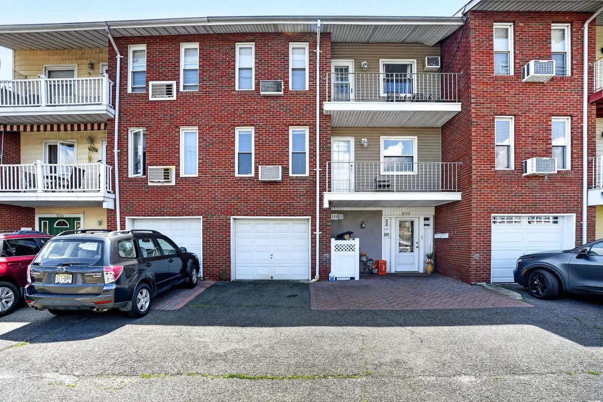 502 AVENUE C, Bayonne, NJ 07002 - #1