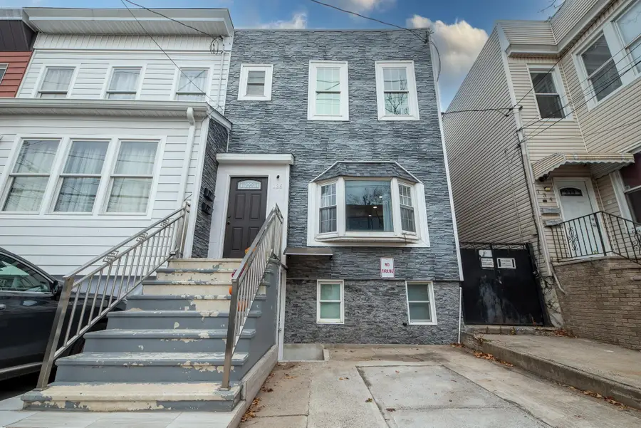 136 NORTH ST, Jersey City, NJ 07306 - #2