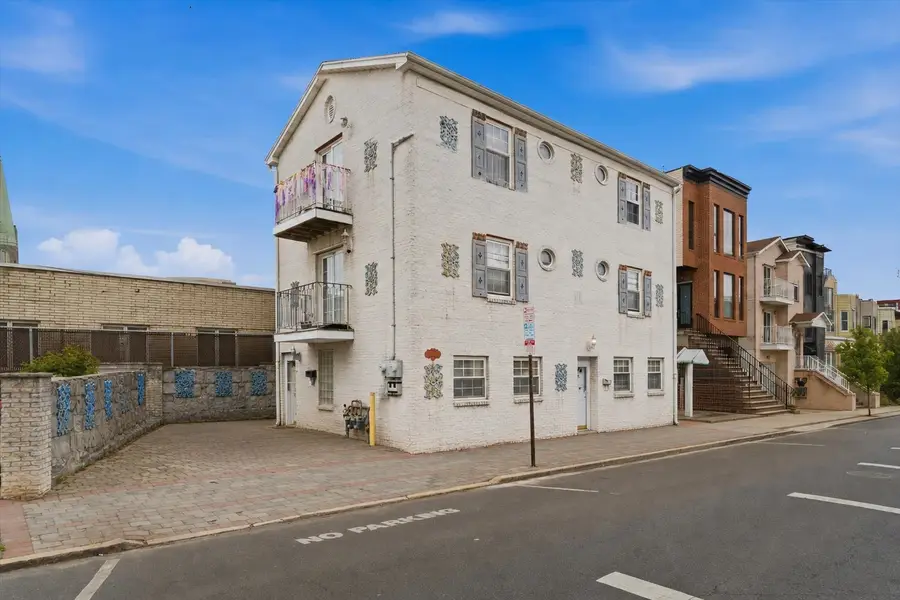 122 BLEECKER ST, Jersey City, NJ 07307 - #2