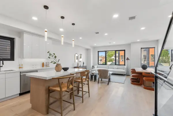 99 VAN HORNE ST #2, JC, Bergen-Lafayett, NJ 07304