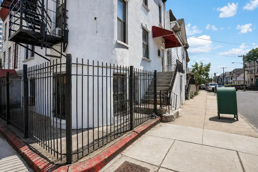 6a BALDWIN AVE, Jersey City, NJ 07304 - #2