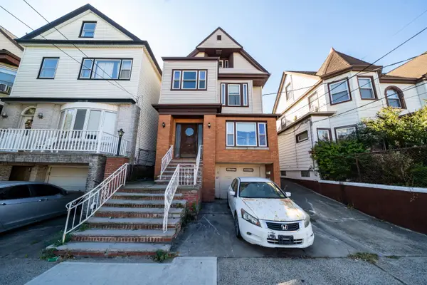 20 WEST 22ND ST, Bayonne, NJ 07002