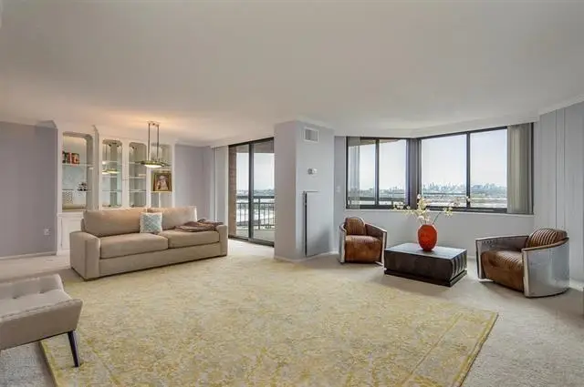 807 HARMON COVE TOWER #807, Secaucus, NJ 07094 - #1