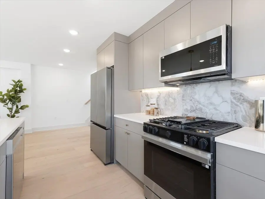 62 GARDNER AVE #3, Jersey City, NJ 07304 - #3