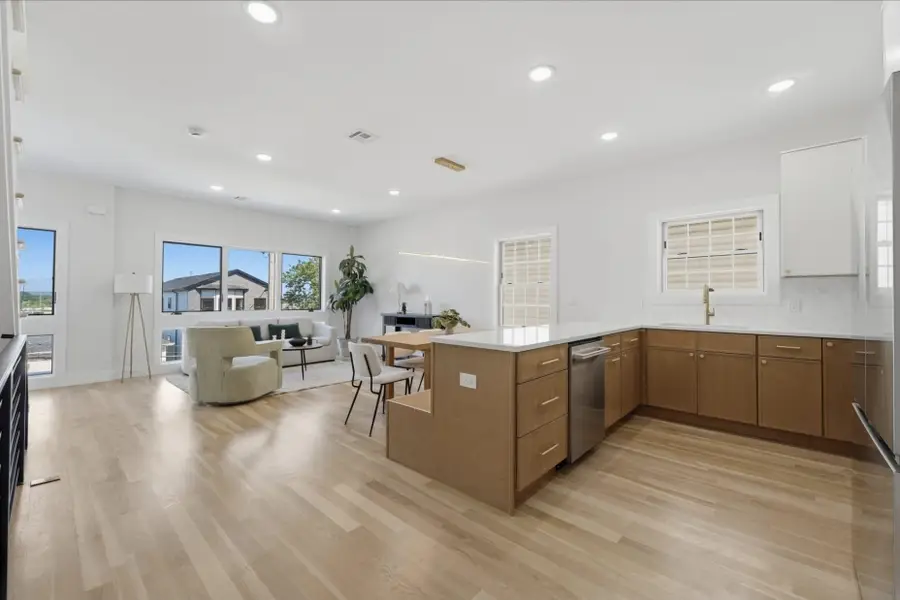 98 WESTERN AVE #2, Jersey City, NJ 07307 - #3