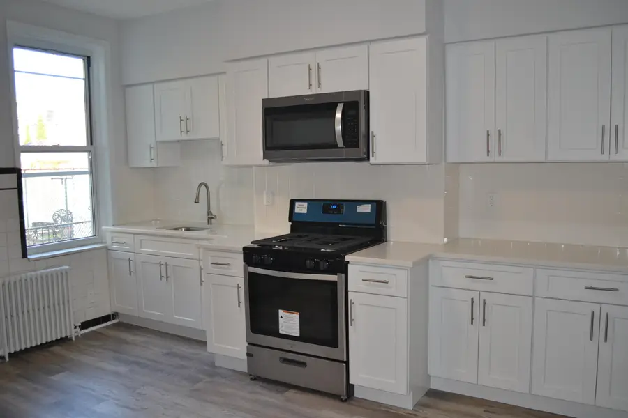2305 NEW YORK AVE, Union City, NJ 07087 - #2