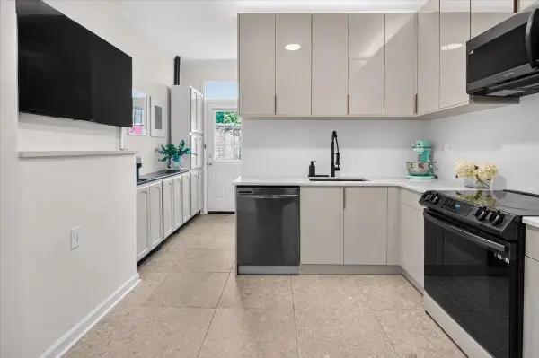 609 NEW YORK AVE #1R, Union City, NJ 07087