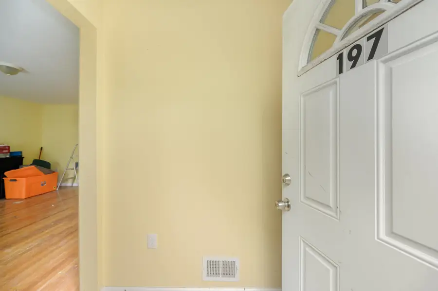 197 WEST 26TH ST, Bayonne, NJ 07002 - #3