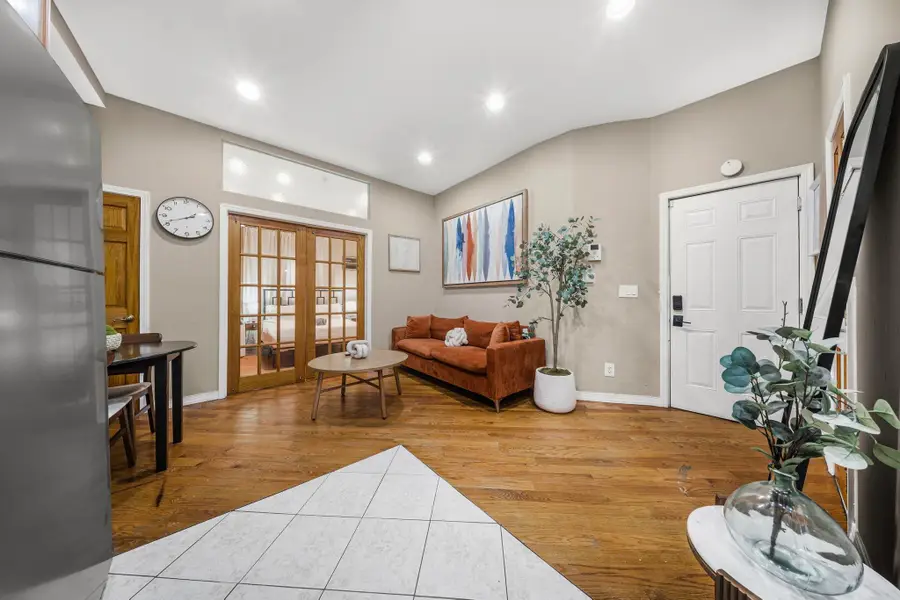73 PALISADE AVE #1, Jersey City, NJ 07306 - #3
