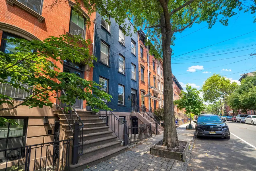 708 GARDEN ST #1, Hoboken, NJ 07030 - #3