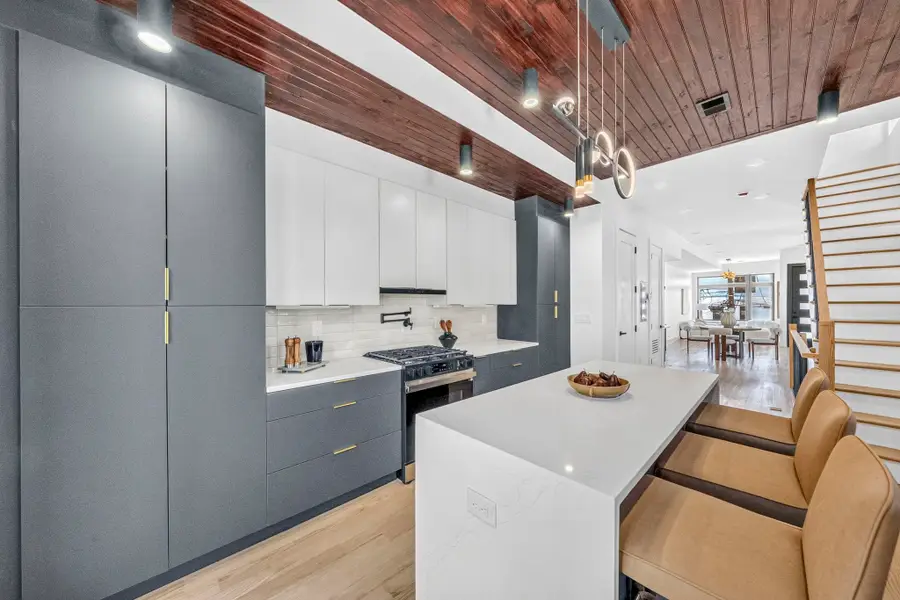 104 TERRACE AVE #1, Jersey City, NJ 07307 - #3