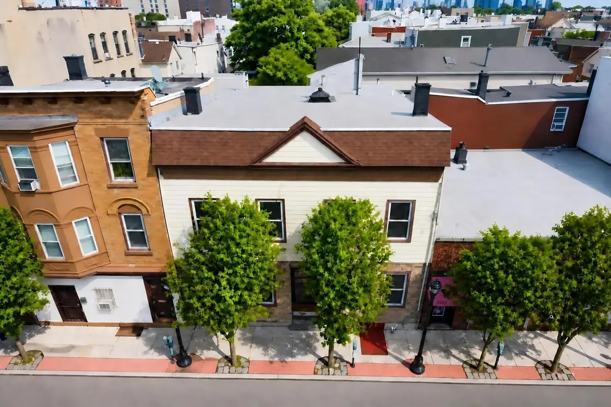 4108 NEW YORK AVE, Union City, NJ 07087-4950 - #1