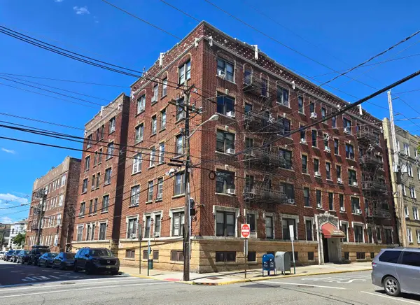 301 79TH ST #D4, North Bergen, NJ 07047