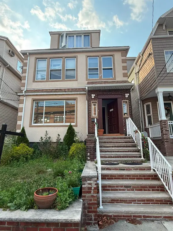 793 KENNEDY BLVD, Bayonne, NJ 07002