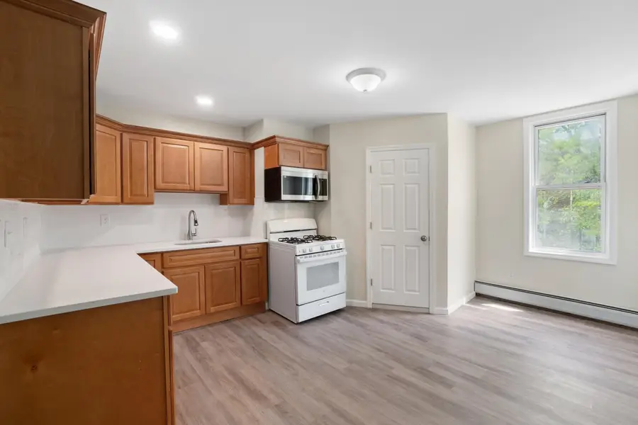 188 AVENUE B, Bayonne, NJ 07002 - #3
