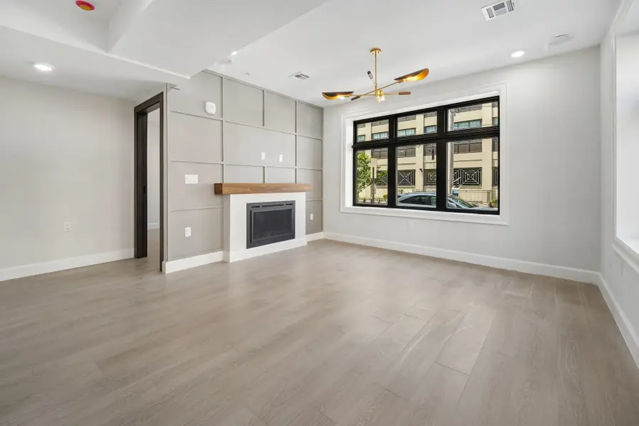 158 OAKLAND AVE #1A, Jersey City, NJ 07306 - #2