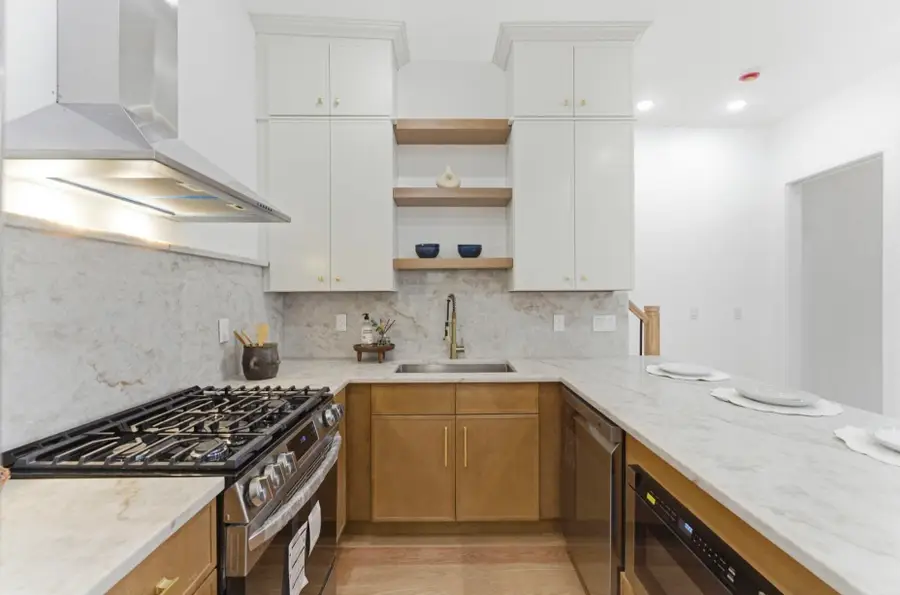 113 OAK ST, Ridgewood, NJ 07305 - #3