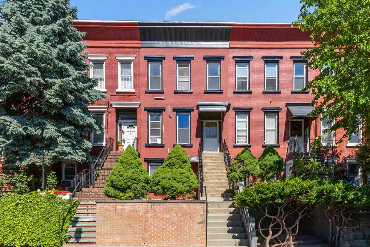 19 WHITMAN AVE, Jersey City, NJ 07306 - #1