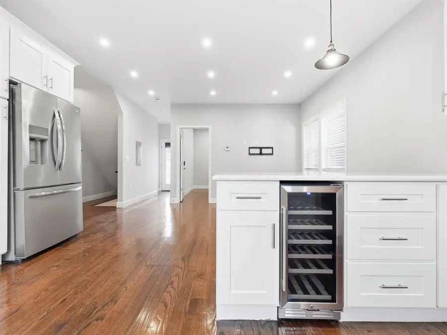 155 LAIDLAW AVE #101, Jersey City, NJ 07306 - #3