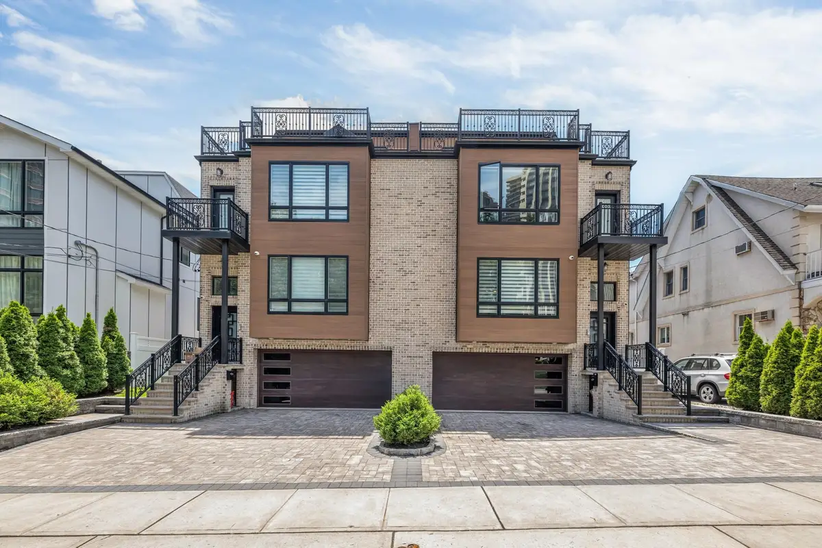 34 LAFAYETTE AVE, Cliffside Park, NJ 07010 - #1