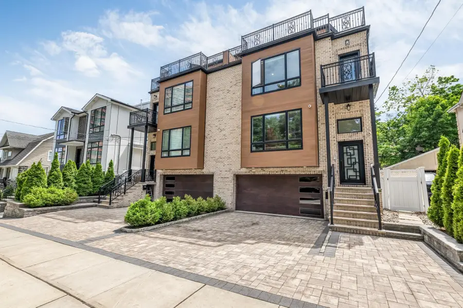 34 LAFAYETTE AVE, Cliffside Park, NJ 07010 - #2