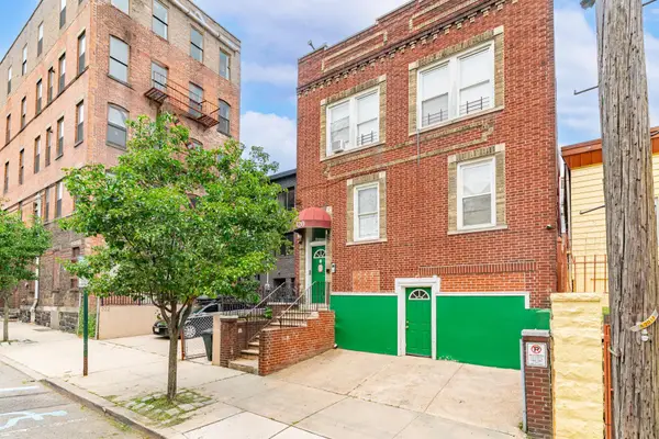 320 7TH ST, Union City, NJ 07087