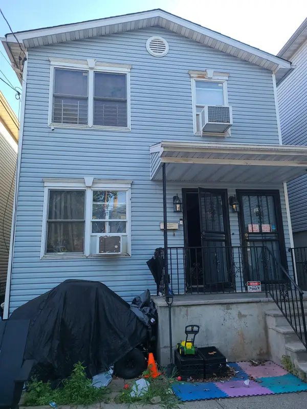 35 JEWETT AVE, JC, Journal Square, NJ 07304