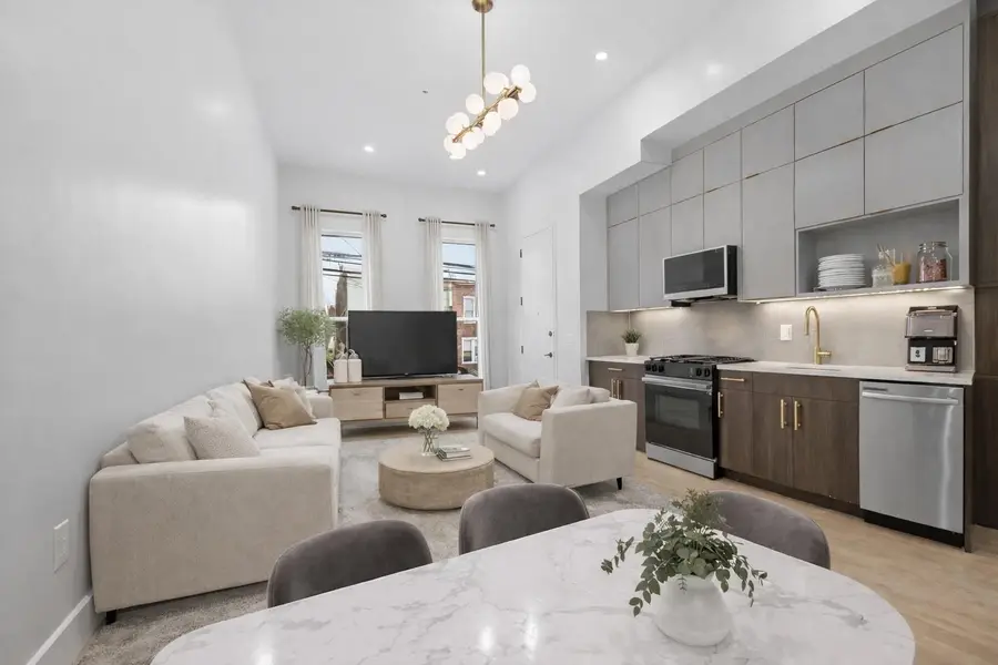 20 STORMS AVE #2, Jersey City, NJ 07306 - #2