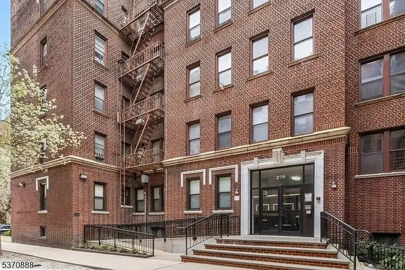275 HARRISON AVE #B1, Jersey City, NJ 07304 - #2