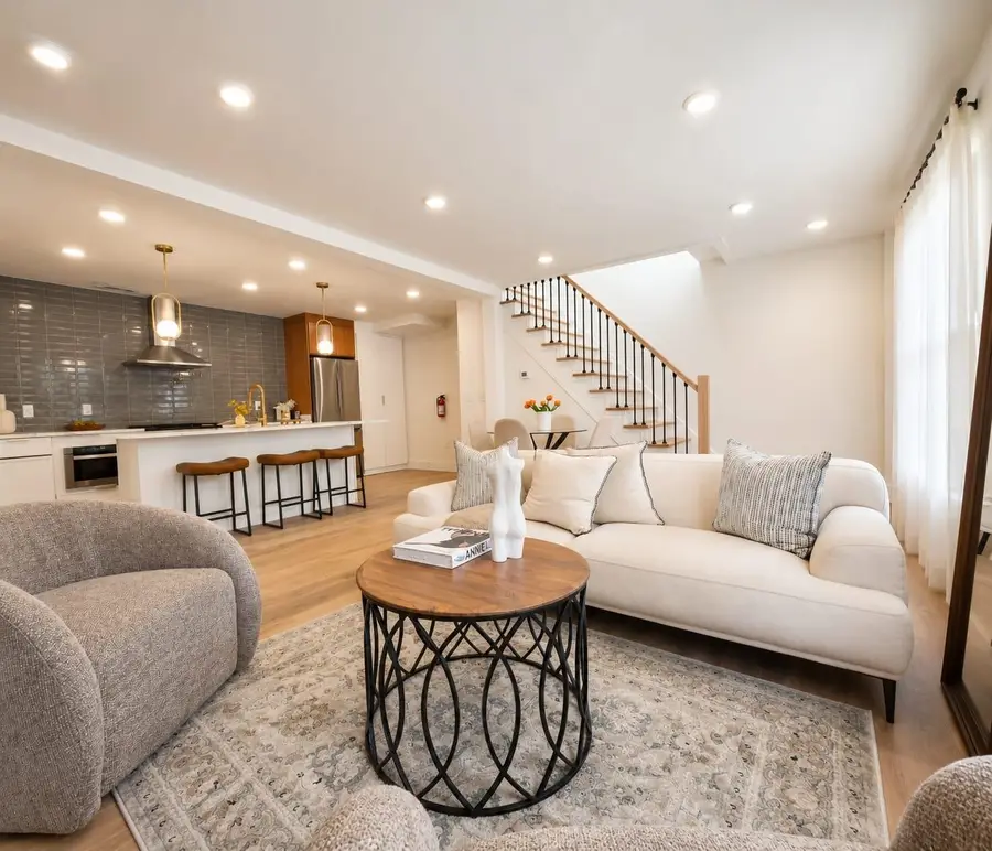 7 PIERCE AVE, Jersey City, NJ 07307 - #3