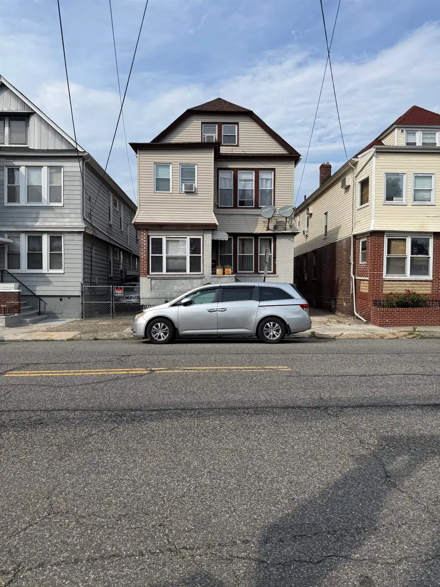 374 STEGMAN PARKWAY, Jersey City, NJ 07305 - #2