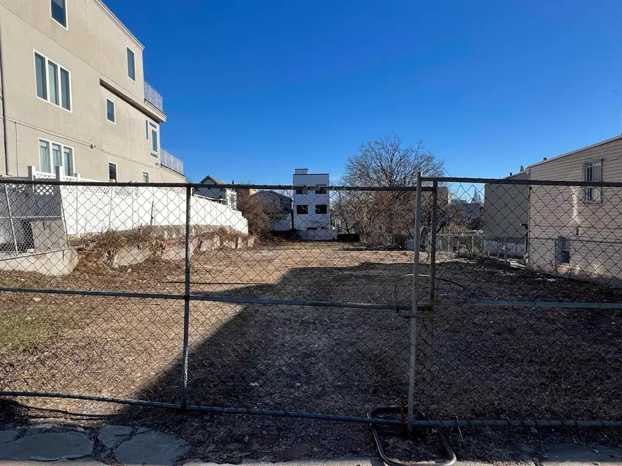 6308 JACKSON ST, West New York, NJ 07093 - #3