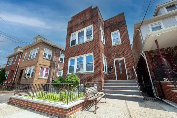 8804 3RD AVE, North Bergen, NJ 07047
