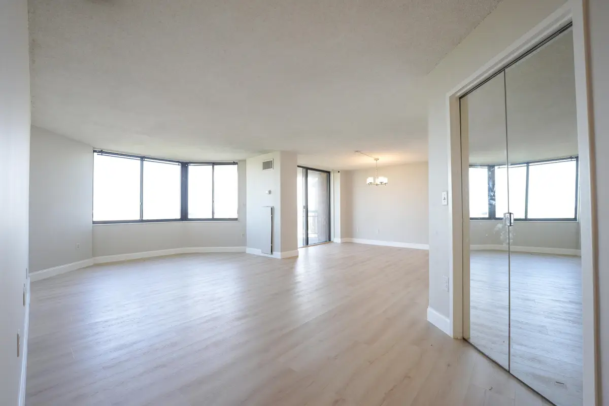 1021 HARMON COVE TOWER #1021, Secaucus, NJ 07094 - #1