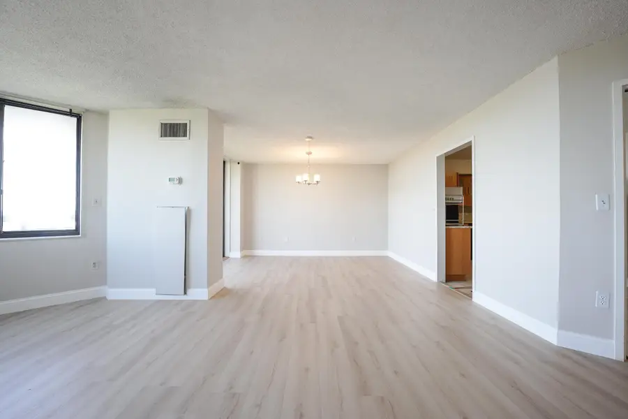 1021 HARMON COVE TOWER #1021, Secaucus, NJ 07094 - #2