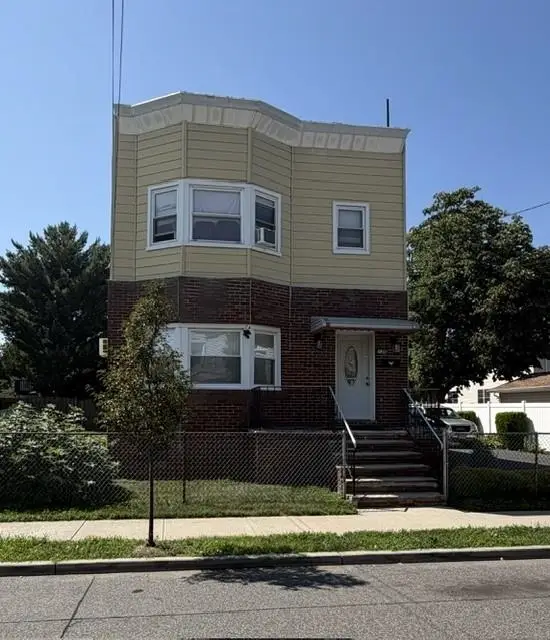 735 7TH ST, Secaucus, NJ 07094