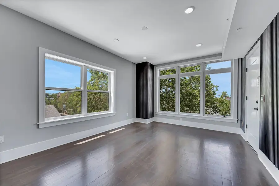 76 CORBIN AVE #1, Jersey City, NJ 07306 - #3