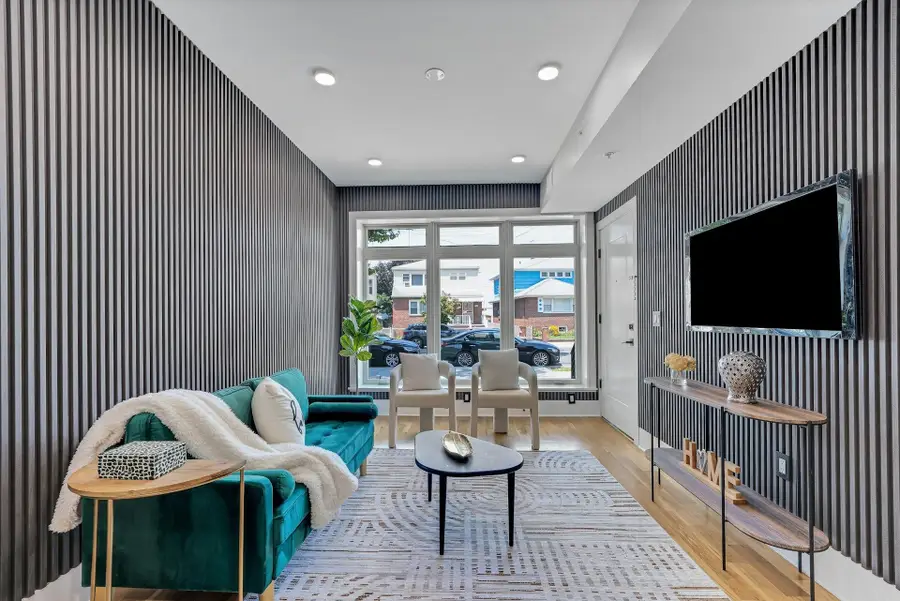 76 CORBIN AVE #1, Jersey City, NJ 07306 - #2