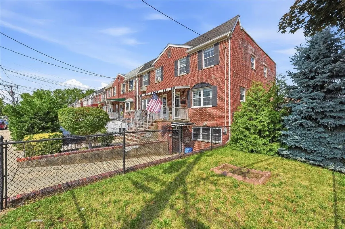 631 AVENUE A, Bayonne, NJ 07002 - #1