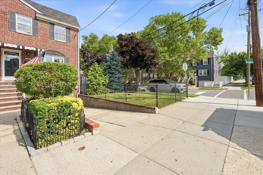 631 AVENUE A, Bayonne, NJ 07002 - #3