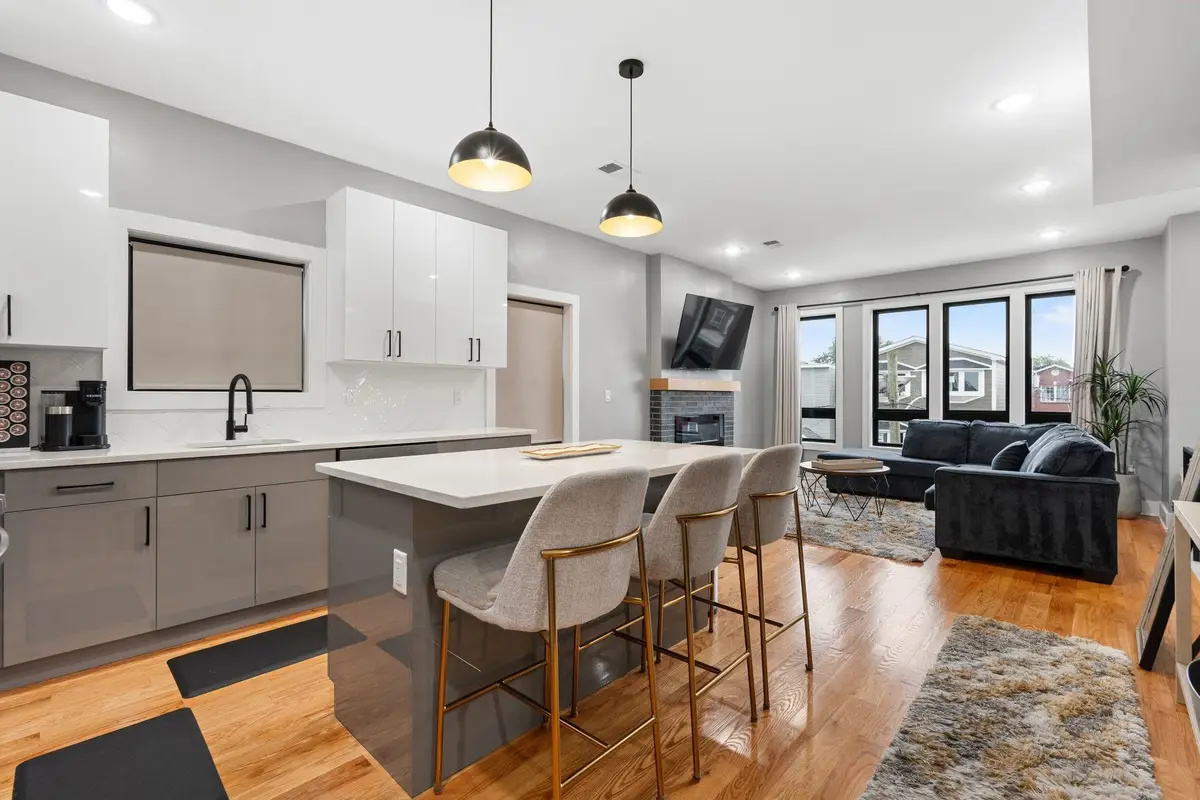246 CLINTON AVE #2, Jersey City, NJ 07304 - #1