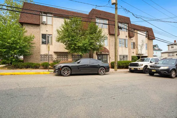 385 KAMENA ST #303F, Fairview, NJ 07022