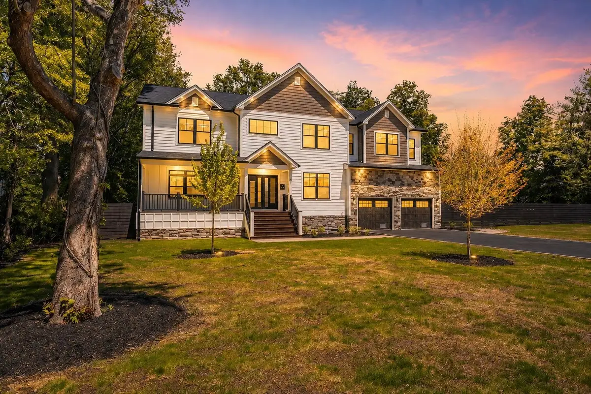 21 KUNTZ AVE, Berkeley Heights, NJ 07922-1231 - #1