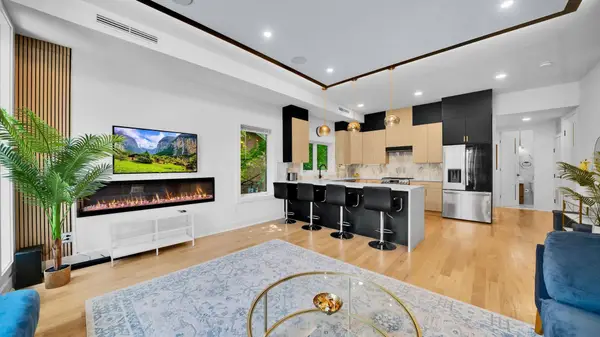 21 HIGHLAND AVE #1, JC, Journal Square, NJ 07306