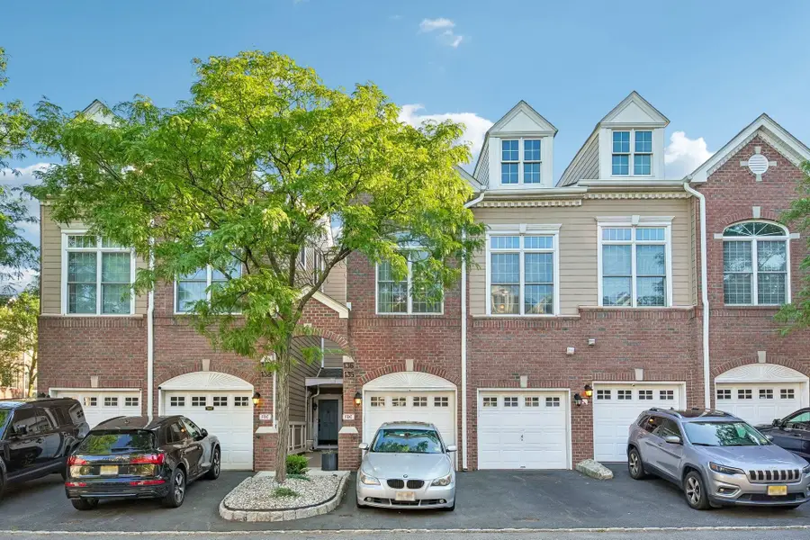 135 ABBIE CT #135, Guttenberg, NJ 07093 - #2